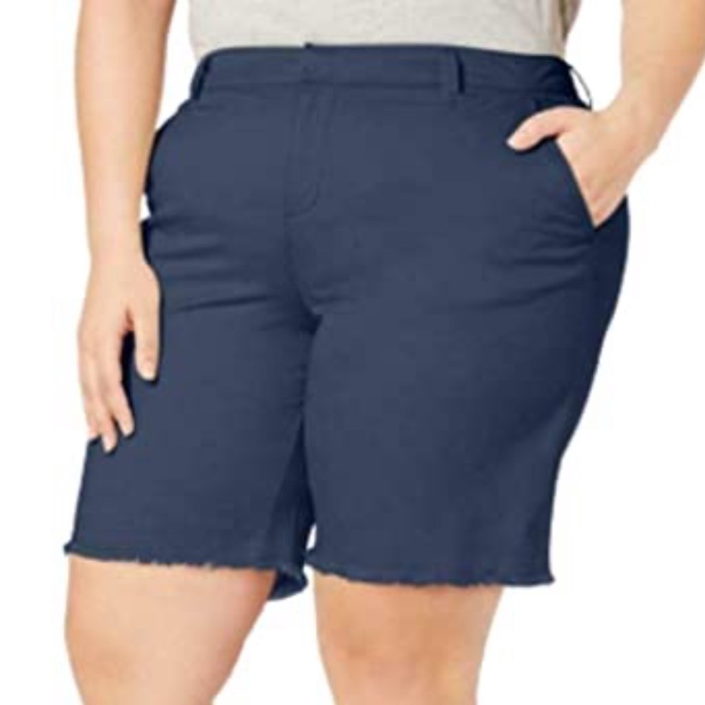 Style & Co mid rise chino shorts, NWT, 18W
